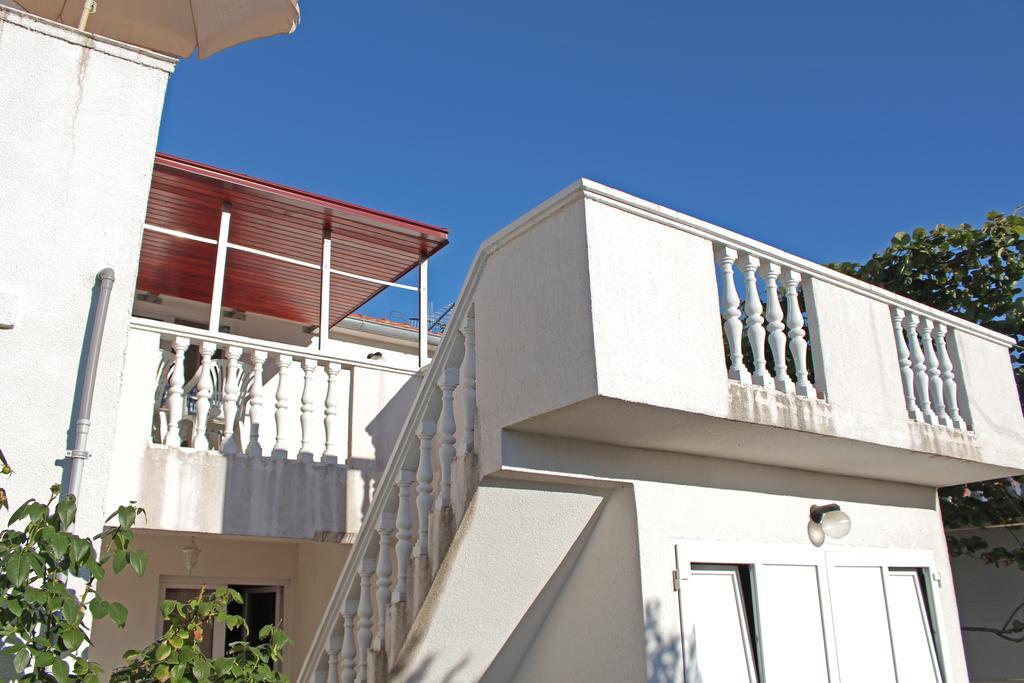 Apartments Mas-Rafaj Vir Dış mekan fotoğraf