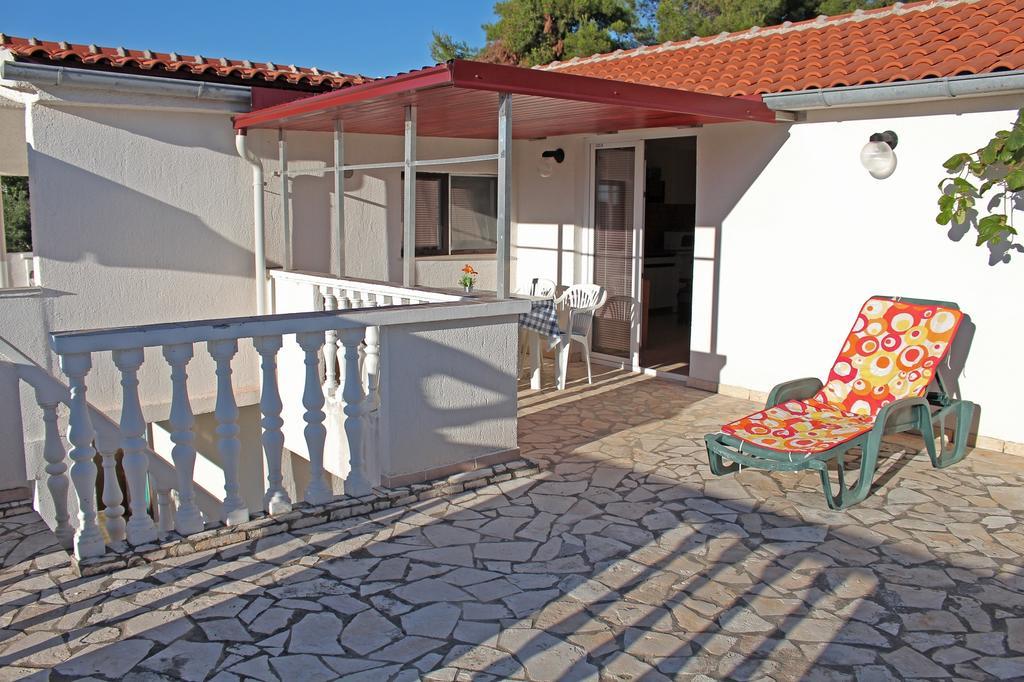 Apartments Mas-Rafaj Vir Dış mekan fotoğraf